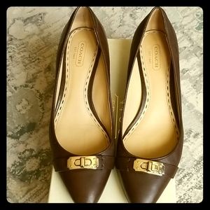 Coach kitten heel brown dress shoes